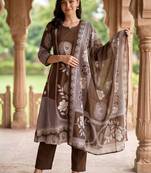 women floral printed regular cotton kurta with trousers & with dupatta