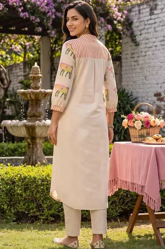 women ethnic motifs printed regular cotton kurta with trousers