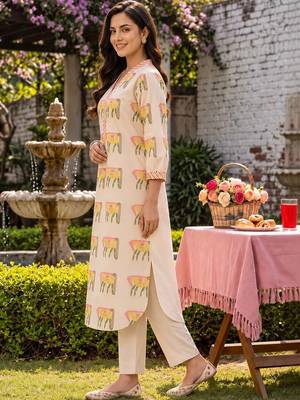 women ethnic motifs printed regular cotton kurta with trousers 4