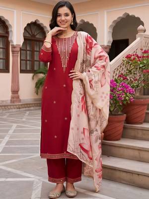 women ethnic motifs embroidered regular thread work kurta with palazzos & with dupatta 1