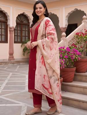 women ethnic motifs embroidered regular thread work kurta with palazzos & with dupatta 4