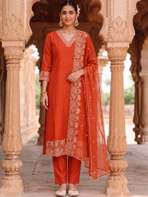 women ethnic motifs embroidered regular thread work kurta with trousers & with dupatta 1