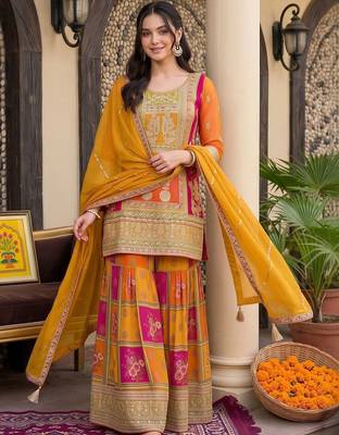 women ethnic motifs embroidered regular kurta with sharara & with dupatta 2