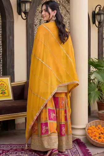 women ethnic motifs embroidered regular kurta with sharara & with dupatta
