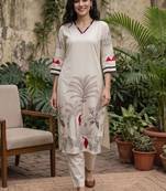 women ethnic motifs printed regular kurta with trousers