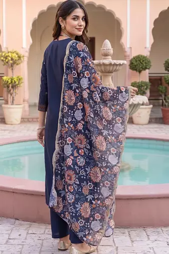 women ethnic motifs embroidered regular thread work kurta with trousers & with dupatta