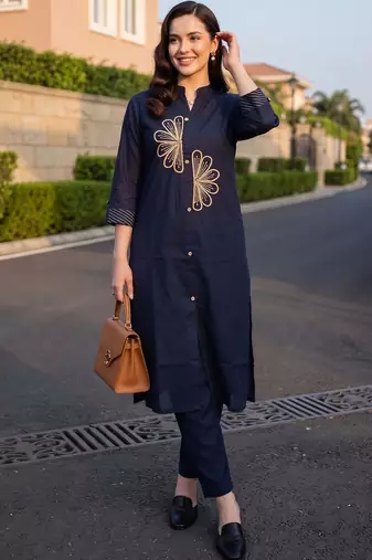 women ethnic motifs embroidered regular thread work cotton kurta with trousers
