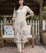 women ethnic motifs printed regular kurta with trousers