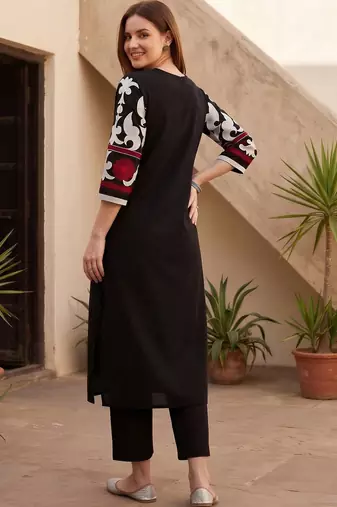 women ethnic motifs printed regular cotton kurta with trousers