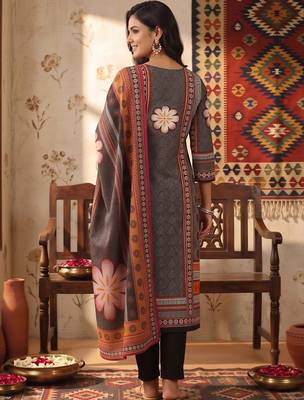 women ethnic motifs printed regular cotton kurta with trousers & with dupatta 4