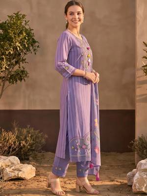 women ethnic motifs embroidered regular thread work cotton kurta with trousers & with dupatta 3