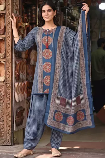 women ethnic motifs printed regular cotton kurta with patiala & with dupatta