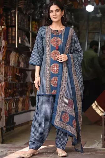 women ethnic motifs printed regular cotton kurta with patiala & with dupatta