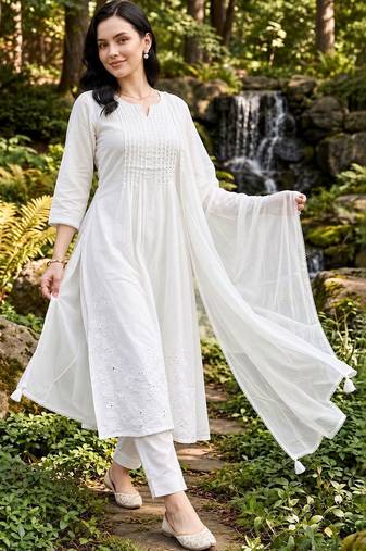 women ethnic motifs embroidered regular thread work cotton kurta with trousers & with dupatta