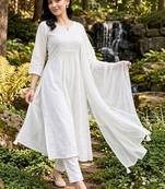 women ethnic motifs embroidered regular thread work cotton kurta with trousers & with dupatta