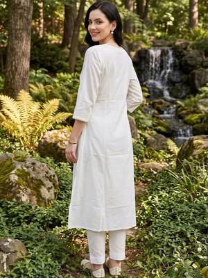 women ethnic motifs embroidered regular thread work cotton kurta with trousers & with dupatta 3