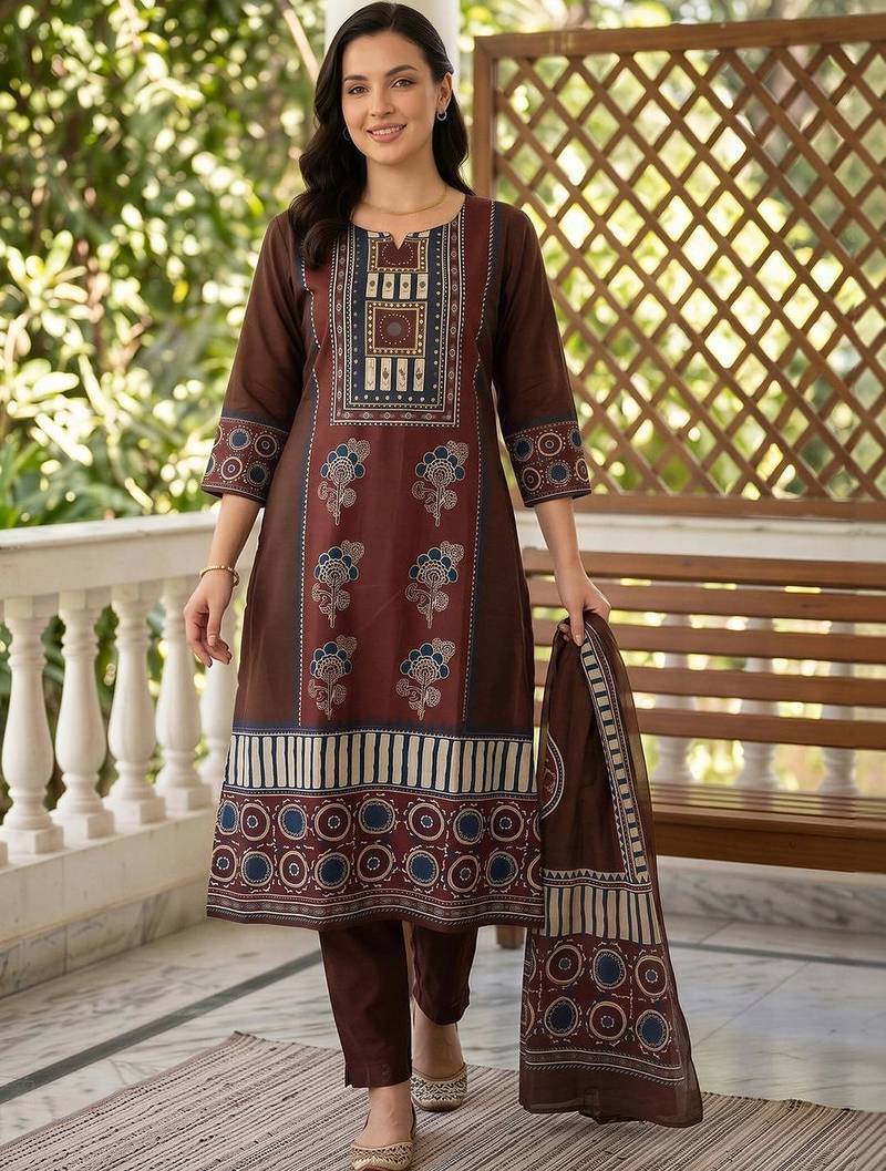 women ethnic motifs printed regular cotton kurta with trousers & with dupatta