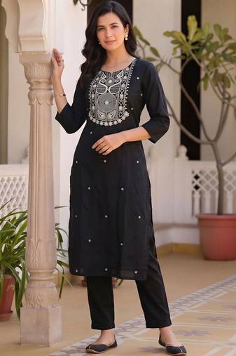 women ethnic motifs embroidered regular thread work cotton kurta with trousers