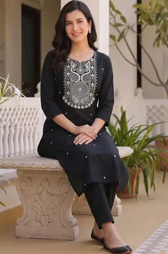 women ethnic motifs embroidered regular thread work cotton kurta with trousers