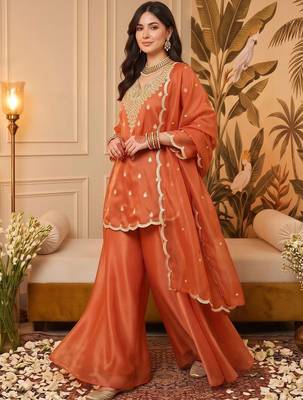 women ethnic motifs embroidered regular gotta patti kurta with palazzos & with dupatta 5
