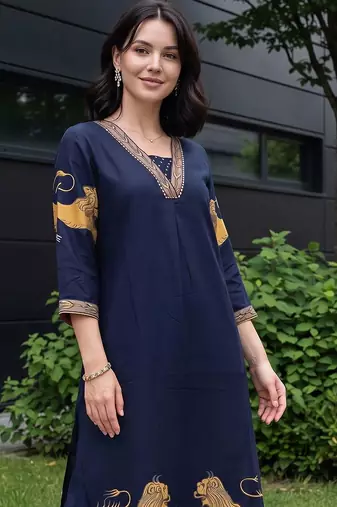 women ethnic motifs printed regular kurta with trousers