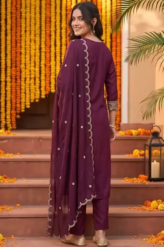 women ethnic motifs embroidered regular thread work kurta with trousers & with dupatta