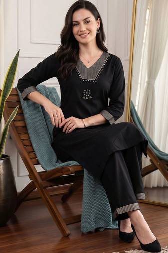 women ethnic motifs regular gotta patti kurta with trousers