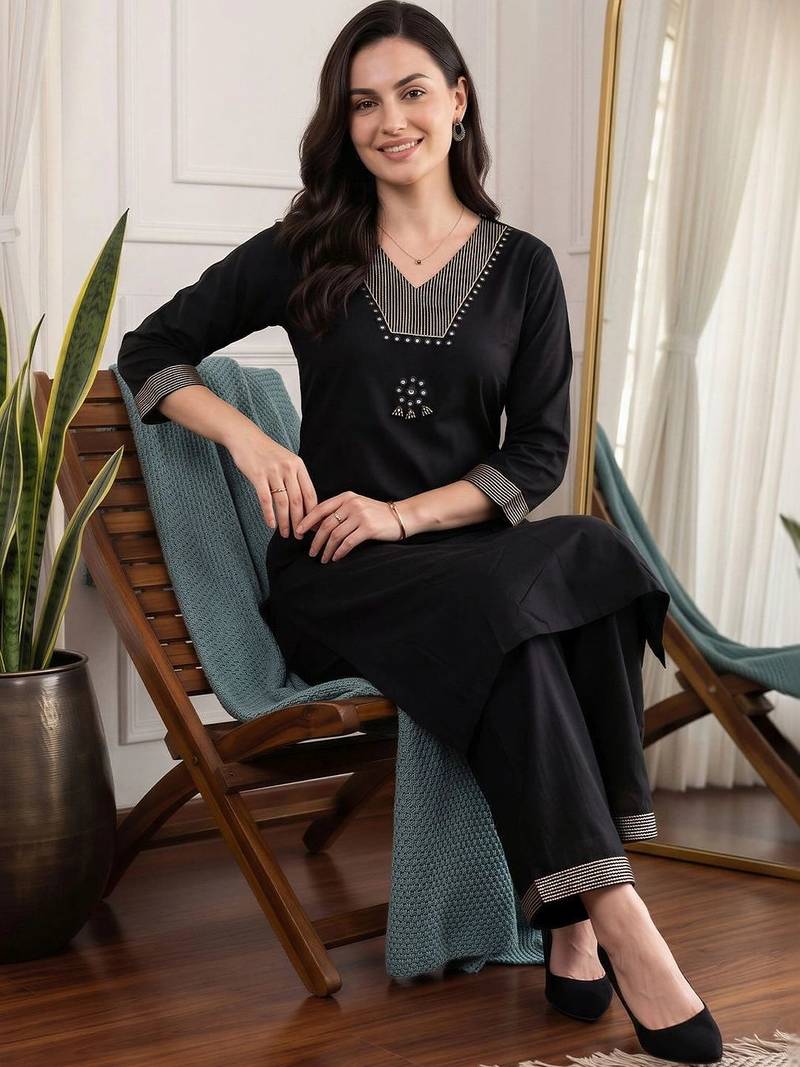 women ethnic motifs regular gotta patti kurta with trousers