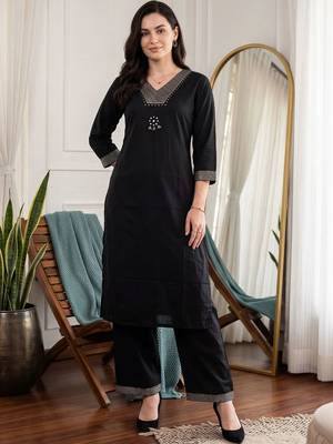 women ethnic motifs regular gotta patti kurta with trousers 2