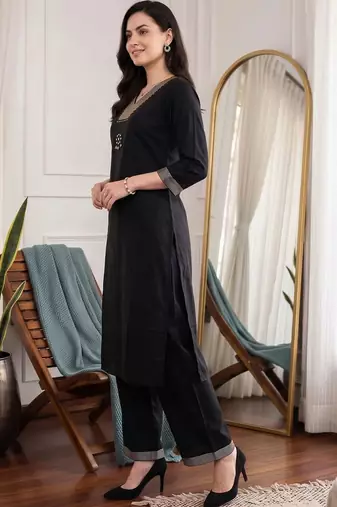women ethnic motifs regular gotta patti kurta with trousers