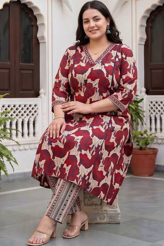 women floral printed regular cotton kurta with trousers