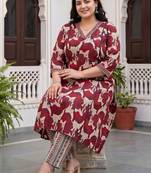women floral printed regular cotton kurta with trousers