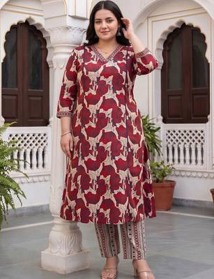 women floral printed regular cotton kurta with trousers 5