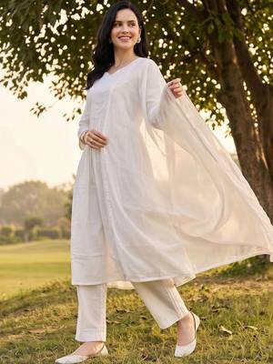 women ethnic motifs embroidered empire thread work cotton kurta with trousers & with dupatta 1