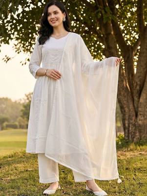 women ethnic motifs embroidered empire thread work cotton kurta with trousers & with dupatta 6