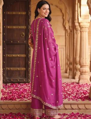 women ethnic motifs embroidered regular kurta with palazzos & with dupatta 3