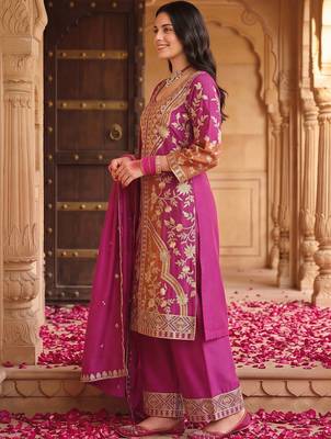 women ethnic motifs embroidered regular kurta with palazzos & with dupatta 4