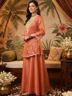 women ethnic motifs embroidered regular kurta with sharara & with dupatta 4