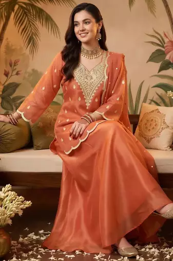 women ethnic motifs embroidered regular kurta with sharara & with dupatta