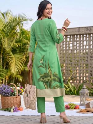 women animal printed pleated cotton kurta with trousers 3