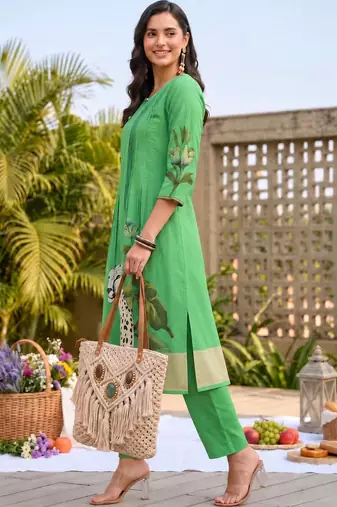 women animal printed pleated cotton kurta with trousers