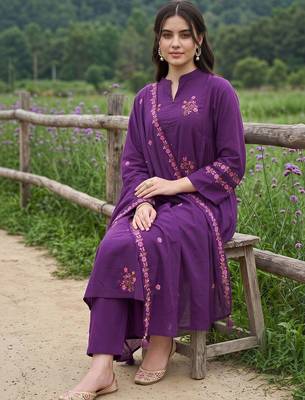 women ethnic motifs embroidered regular thread work cotton kurta with trousers & with dupatta 2