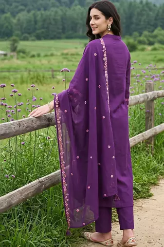 women ethnic motifs embroidered regular thread work cotton kurta with trousers & with dupatta