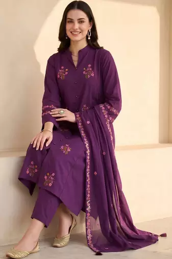 women floral embroidered regular thread work cotton kurta with trousers & with dupatta