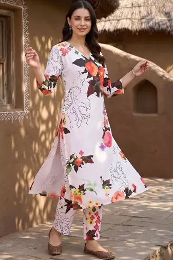 women floral printed regular kurta with trousers