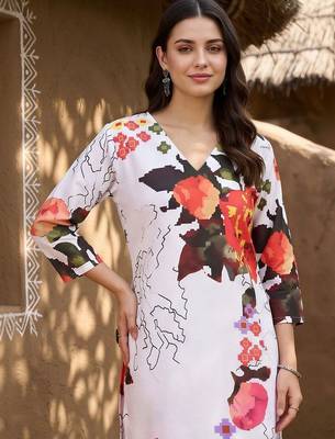 women floral printed regular kurta with trousers 6