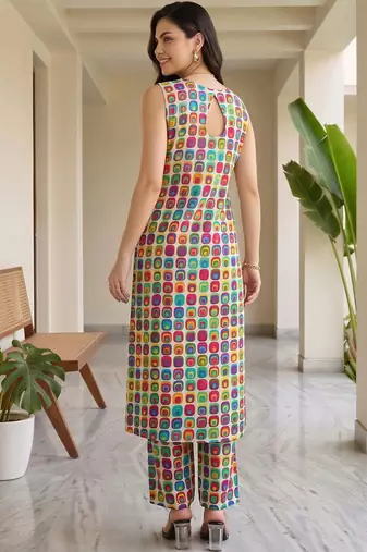 women printed regular cotton kurta with trousers