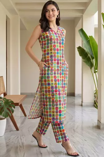 women printed regular cotton kurta with trousers