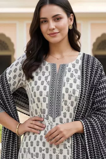 women ethnic motifs printed regular cotton kurta with trousers & with dupatta