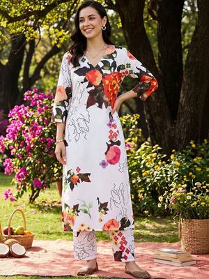 women floral printed regular kurta with trousers 1